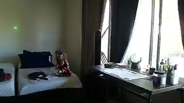 Snapshot of mycock2474u chatting on 10-15-25, 09:37 mycock2474u online show from 10-15-25, 09:37