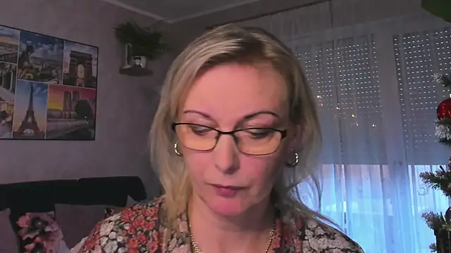 vanessa chat online show from 01-09-25, 02:18