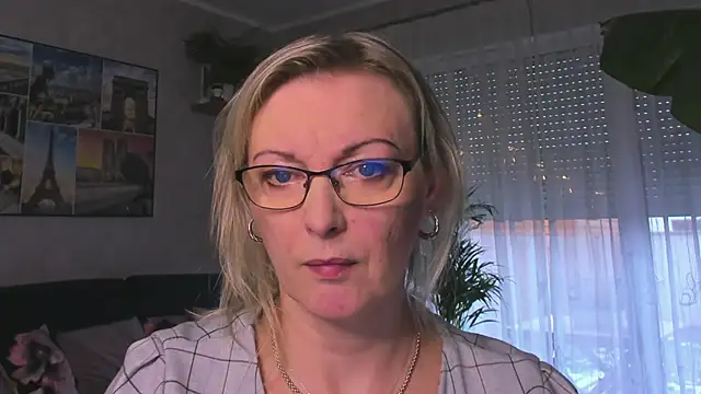 vanessa chat online show from 01-13-25, 02:21