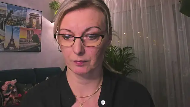 vanessa chat online show from 01-16-25, 06:16