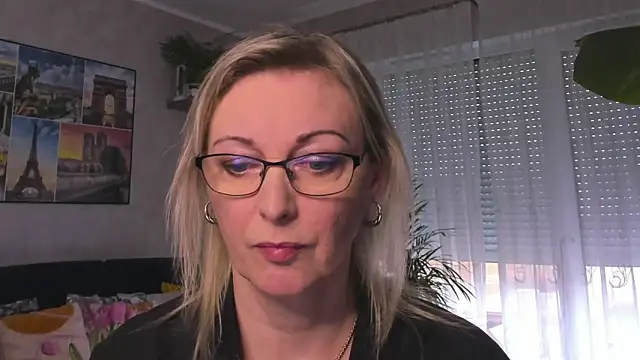 vanessa chat online show from 02-02-25, 02:24