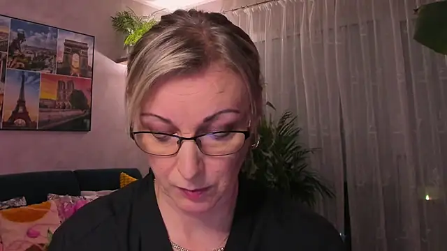 vanessa chat online show from 02-02-25, 05:48