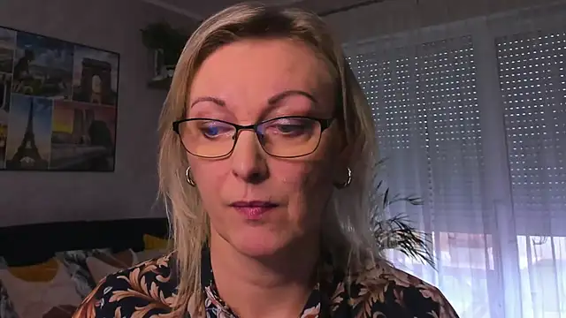 vanessa chat online show from 02-06-25, 02:26