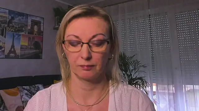 vanessa chat online show from 02-12-25, 02:32