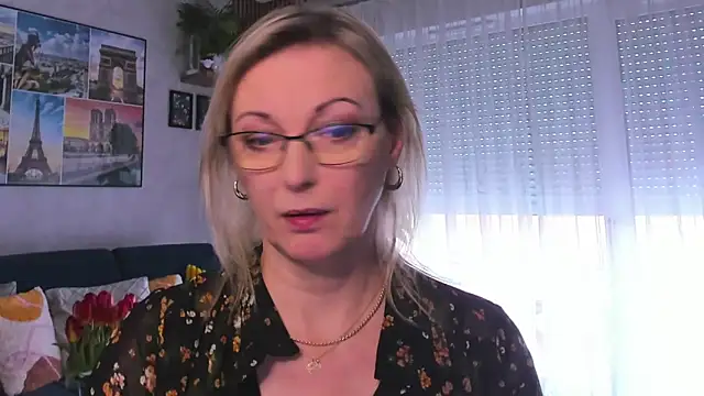 vanessa chat online show from 02-18-25, 02:27