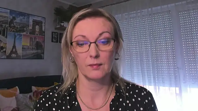 vanessa chat online show from 02-20-25, 02:24