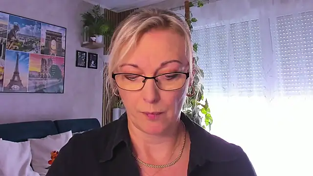 vanessa chat online show from 09-09-25, 01:21