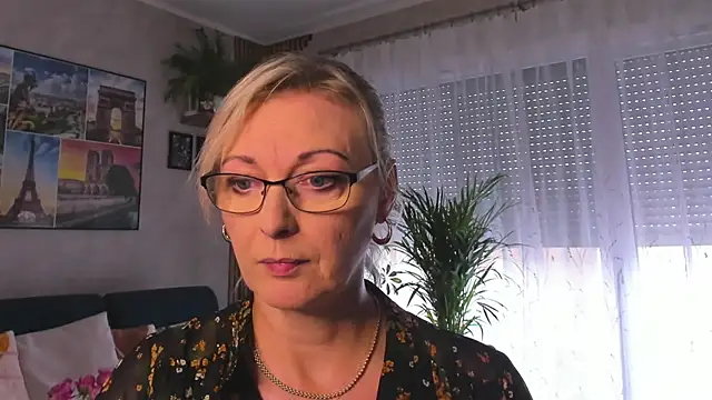 vanessa chat online show from 10-07-25, 01:19