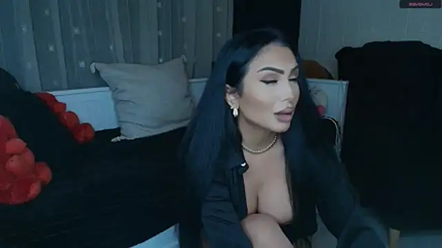 Snapshot of mistress_meryem chatting on 07-07-26, 10:47 mistress meryem online show from 07-07-26, 10:47