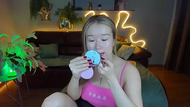 PollyOcean online show from 02-01-25, 09:54