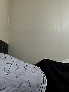 Snapshot of Mahmut_34_34_ chatting on 10-17-25, 10:18 Mahmut 34 34 online show from 10-17-25, 10:18