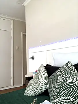 LuciousLips96 online show from 11-14-25, 09:08