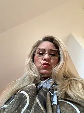 x elena x online show from 02-15-25, 08:11