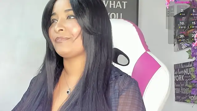 paola ih online show from 12-26-24, 02:37