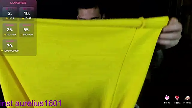 maks wolfis online show from 11-22-25, 08:02