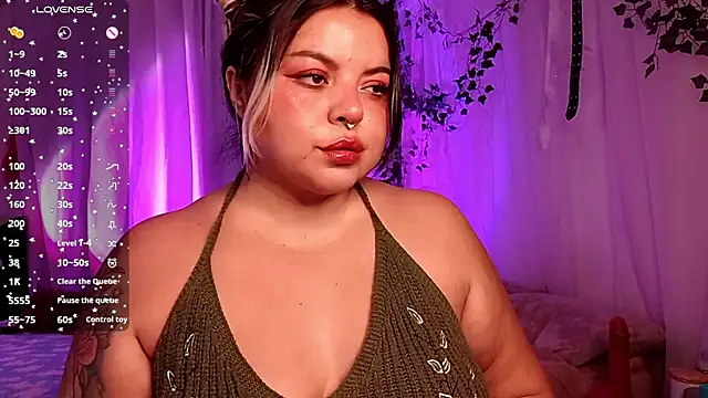 Snapshot of Satyn_doll chatting on 01-04-25, 12:16 Satyn doll online show from 01-04-25, 12:16