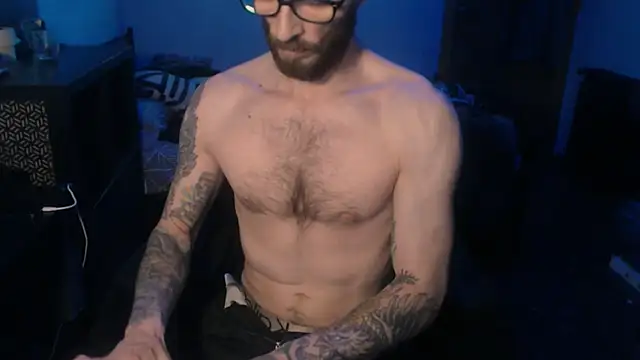 SexxxyLouis online show from 02-05-25, 02:16