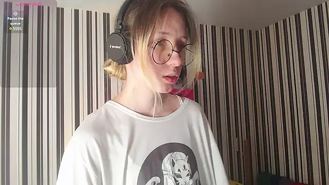  Hanna Moon  online show from 01-05-25, 09:05