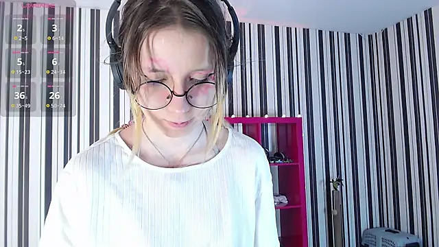  Hanna Moon  online show from 02-08-25, 07:15