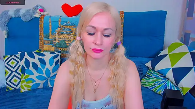 EllenMoore online show from 01-18-25, 02:36