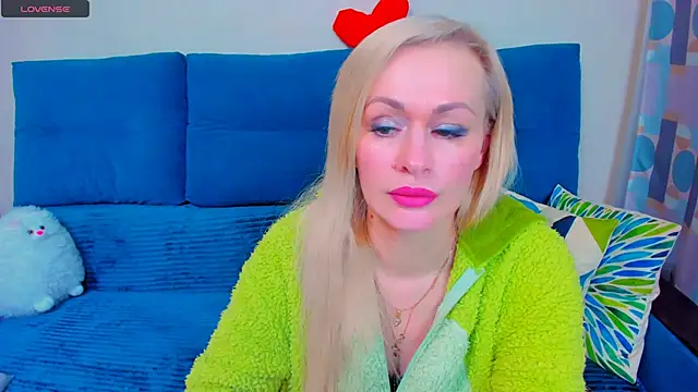 EllenMoore online show from 03-19-25, 02:05