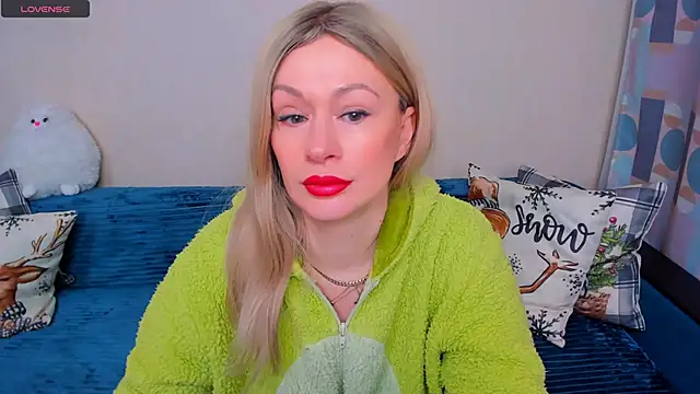 EllenMoore online show from 03-04-26, 03:12