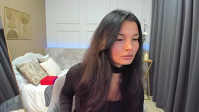 Snapshot of ErikaSoft chatting on 11-07-25, 05:29 ErikaSoft online show from 11-07-25, 05:29