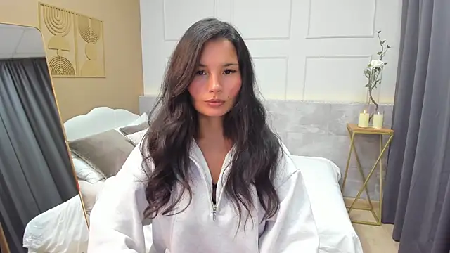 Snapshot of ErikaSoft chatting on 11-18-25, 05:23 ErikaSoft online show from 11-18-25, 05:23