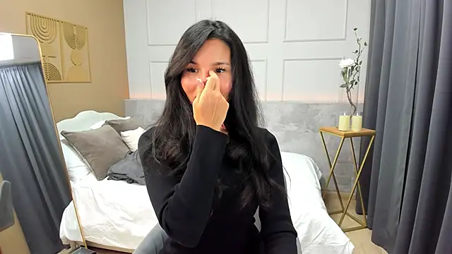 Snapshot of ErikaSoft chatting on 12-02-25, 05:35 ErikaSoft online show from 12-02-25, 05:35