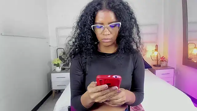 Ellie Alves online show from 02-07-25, 02:15