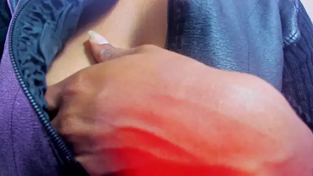 Ellie Alves online show from 12-04-25, 04:27