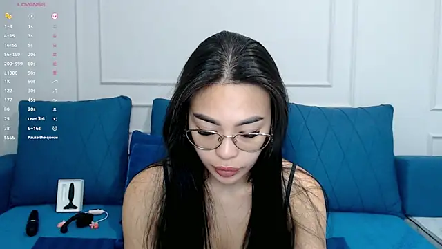 kwana colada online show from 12-21-25, 09:27