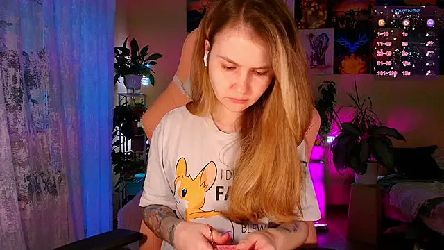 GoodWitch  online show from 12-02-25, 07:36