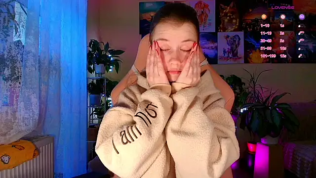 Snapshot of GoodWitch_ chatting on 02-04-26, 09:37 GoodWitch online show from 02-04-26, 09:37