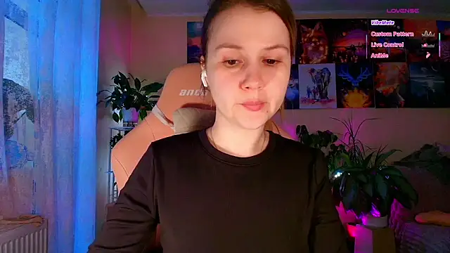 Snapshot of GoodWitch_ chatting on 02-12-26, 07:58 GoodWitch online show from 02-12-26, 07:58