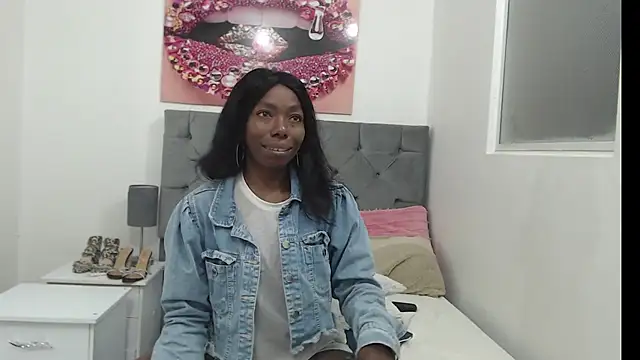 Snapshot of kirajohnson chatting on 02-18-26, 11:22 kirajohnson online show from 02-18-26, 11:22