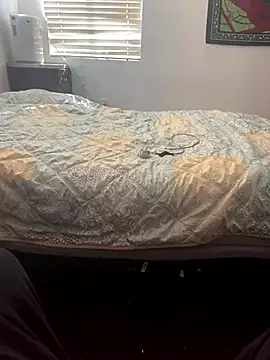 Snapshot of Pantychubs69 chatting on 09-23-25, 04:21 Pantychubs69 online show from 09-23-25, 04:21