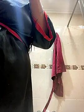 Fancyxlove online show from 10-29-25, 01:02