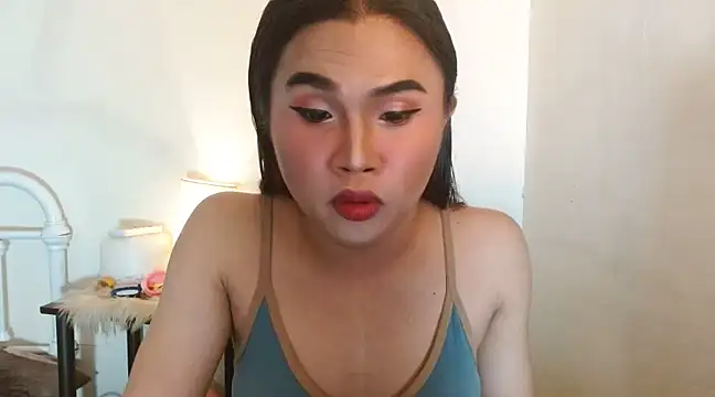 Snapshot of JustineBIGCUM chatting on 12-05-24, 06:43 JustineBIGCUM online show from 12-05-24, 06:43