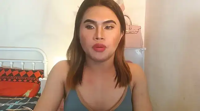 Snapshot of JustineBIGCUM chatting on 02-07-25, 01:43 JustineBIGCUM online show from 02-07-25, 01:43