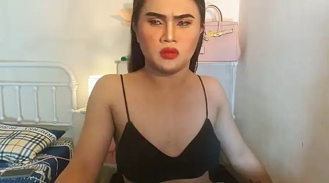 Snapshot of JustineBIGCUM chatting on 03-04-25, 10:24 JustineBIGCUM online show from 03-04-25, 10:24