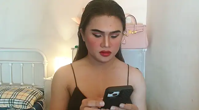 Snapshot of JustineBIGCUM chatting on 03-06-25, 11:03 JustineBIGCUM online show from 03-06-25, 11:03