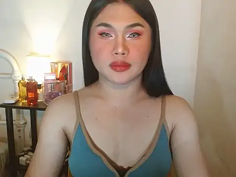 Snapshot of JustineBIGCUM chatting on 10-07-25, 08:33 JustineBIGCUM online show from 10-07-25, 08:33