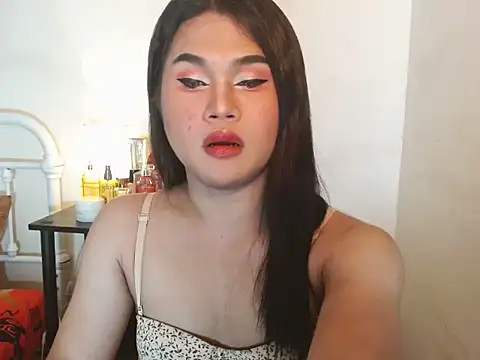 Snapshot of JustineBIGCUM chatting on 10-25-25, 02:52 JustineBIGCUM online show from 10-25-25, 02:52