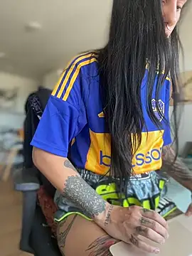 Snapshot of samisamsx chatting on 10-14-25, 04:19 samisamsx online show from 10-14-25, 04:19