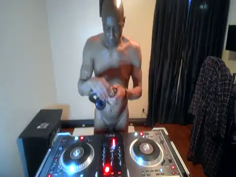 Snapshot of longdick4you8686 chatting on 12-25-24, 10:16 longdick4you8686 online show from 12-25-24, 10:16