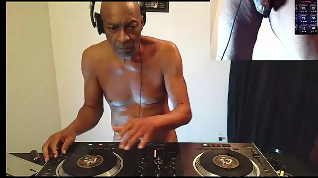 longdick4you8686 online show from 02-14-26, 01:24