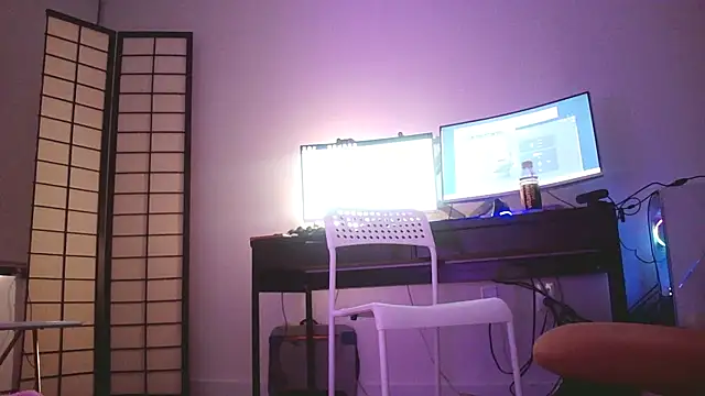 Mikela Alexa online show from 11-20-25, 04:01