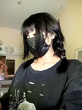 Snapshot of Latin_summer chatting on 02-14-25, 02:07 Latin summer online show from 02-14-25, 02:07