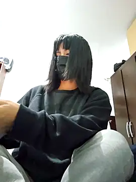 Snapshot of Latin_summer chatting on 09-10-25, 11:05 Latin summer online show from 09-10-25, 11:05